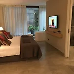 Calabria Hotel *
